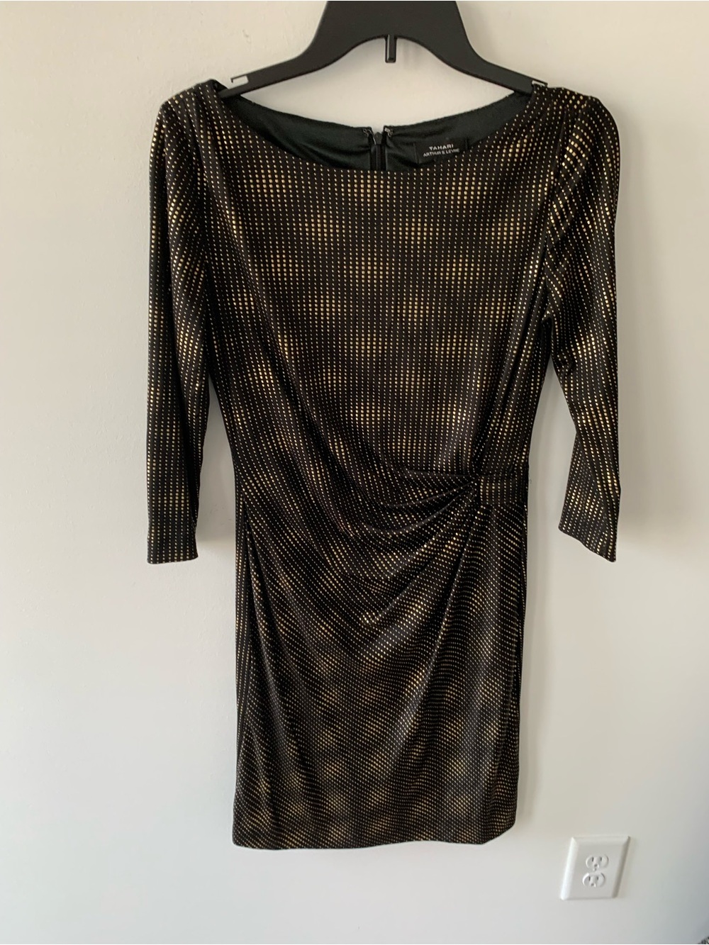 Tahari ASL Black and Gold Ruched Sheath geometric Dress 4 NWOT